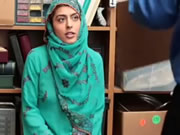 Gadis Arab Bercinta di Kantor