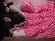 Tempat Tidur Threesome Jepang Gairah Tanpa Sensor