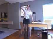 Sekretaris seragam sutra hitam model Cina di hotel