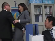 Sekretaris Kantor Seksi Jepang Seira Ichijo